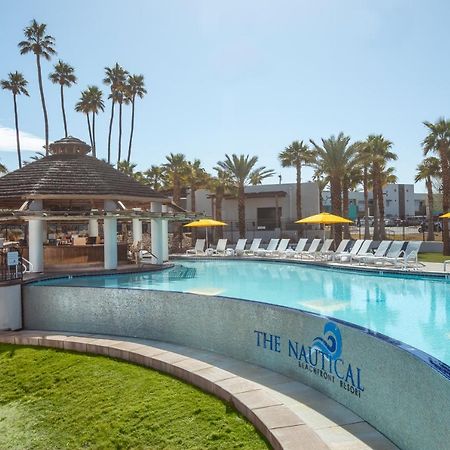 The Nautical Beachfront Resort Lake Havasu City Exterior photo