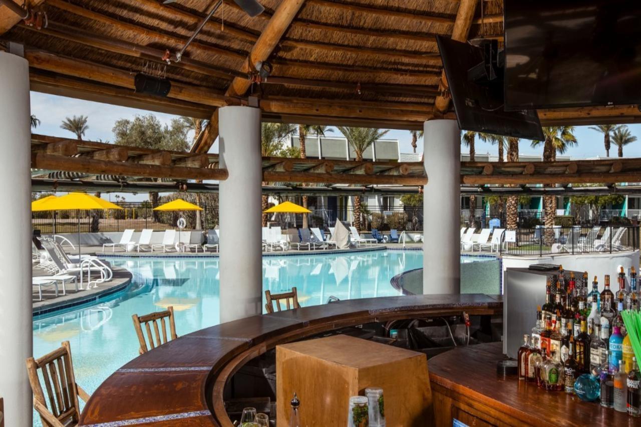 The Nautical Beachfront Resort Lake Havasu City Exterior photo