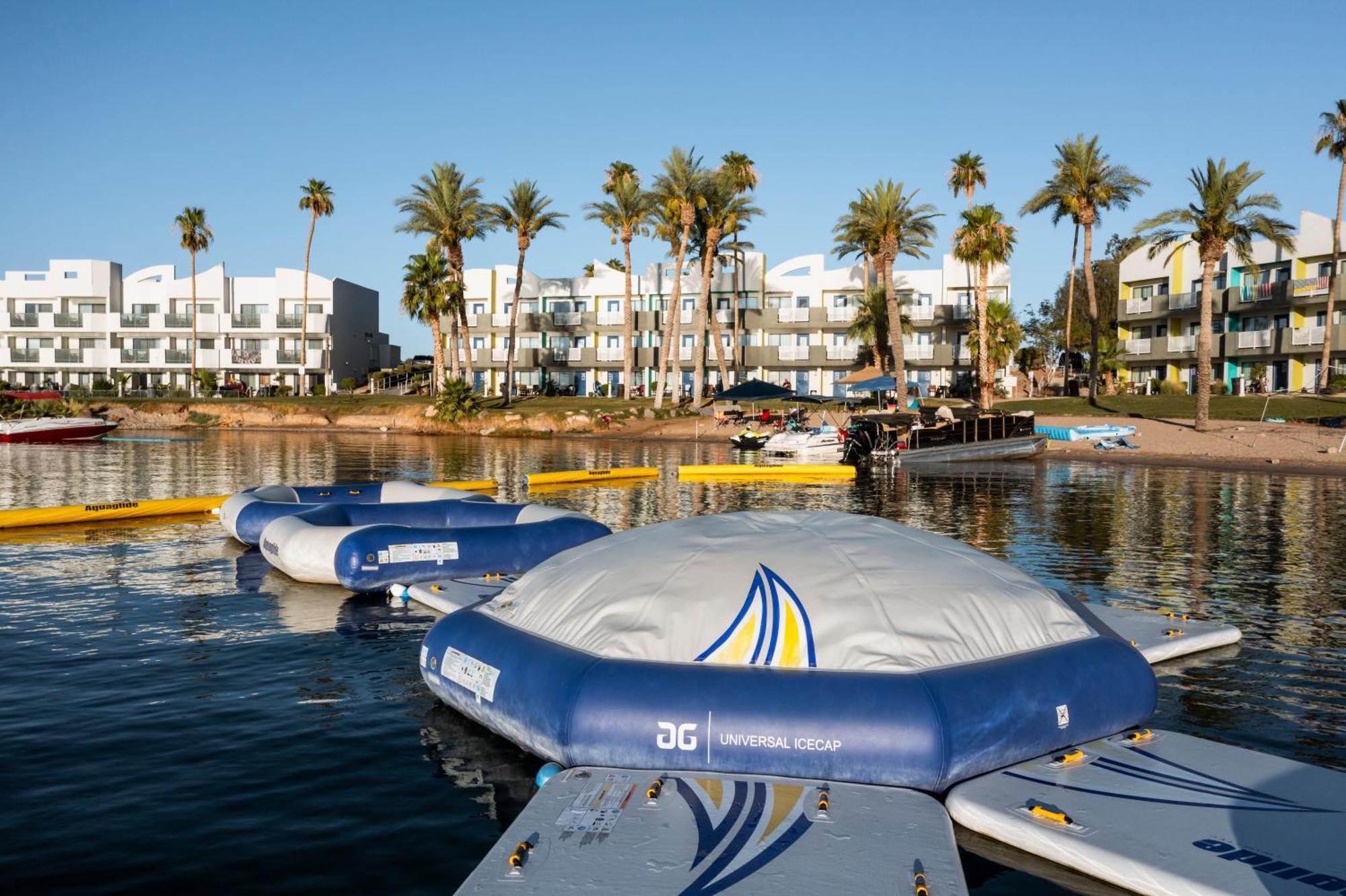 The Nautical Beachfront Resort Lake Havasu City Exterior photo