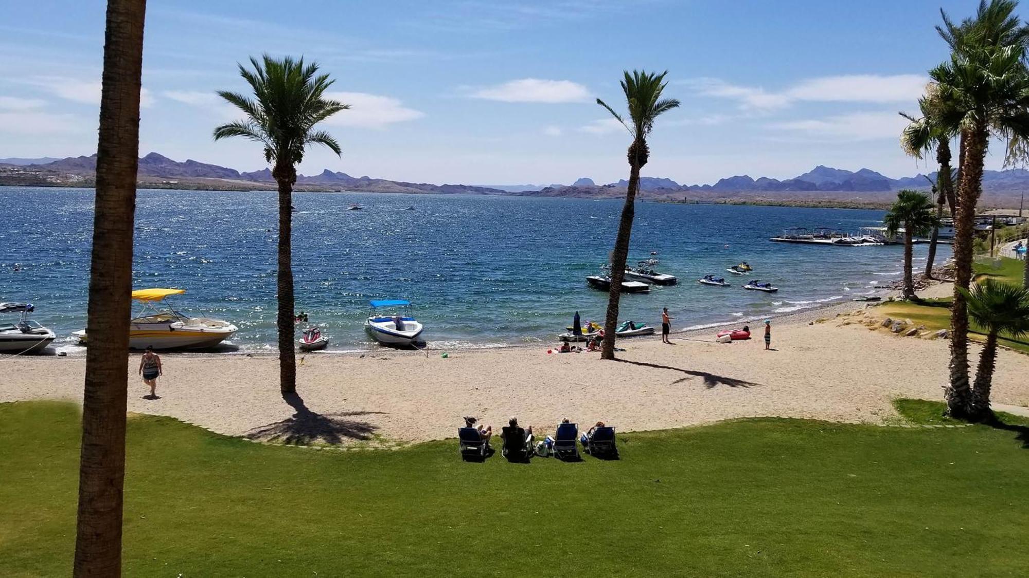 The Nautical Beachfront Resort Lake Havasu City Exterior photo