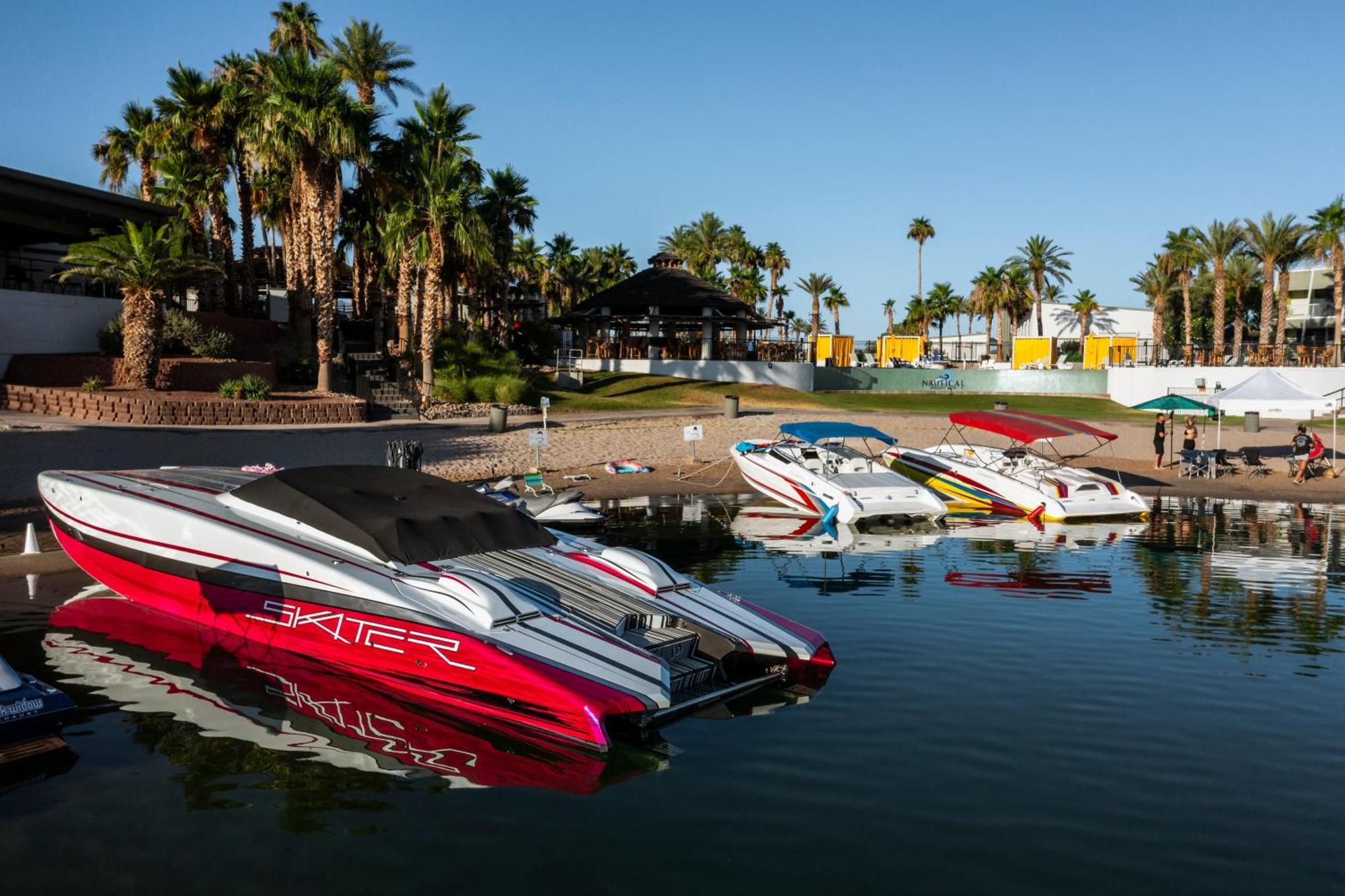 The Nautical Beachfront Resort Lake Havasu City Exterior photo